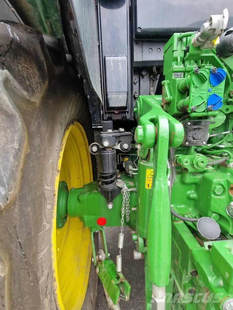 John Deere 6195 M Traktory