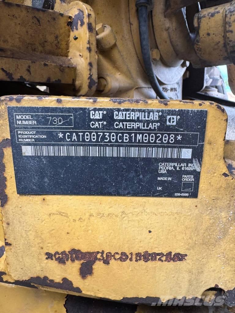 CAT 730 Kĺbové nákladné autá