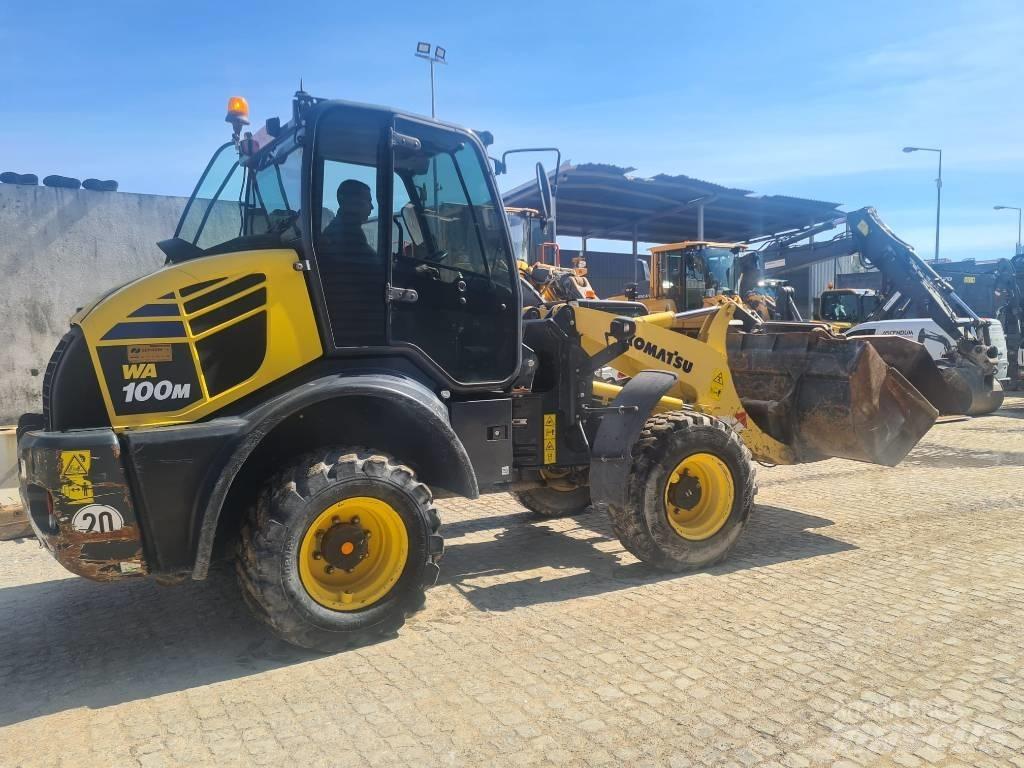 Komatsu WA 100 M Kolesové nakladače