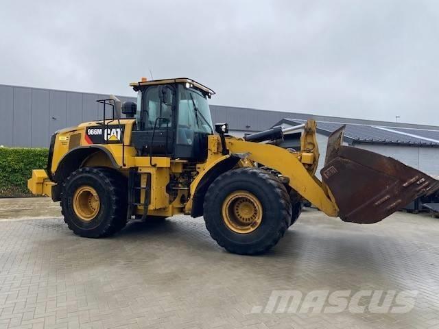 CAT 966 M Kolesové nakladače