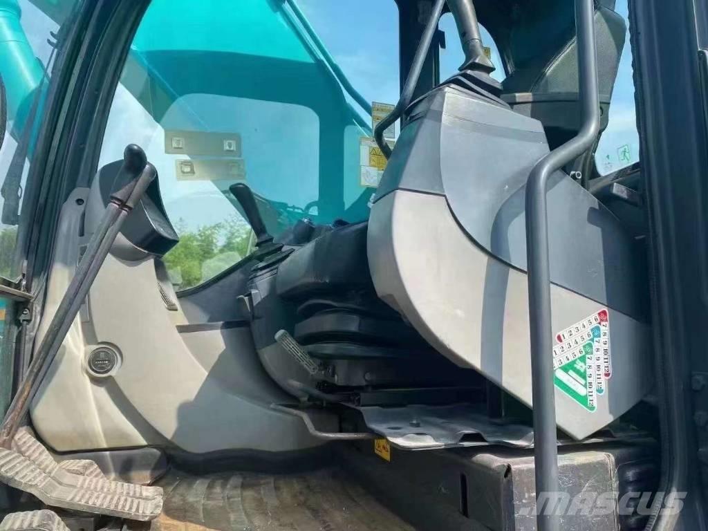 Kobelco SK 210 D Pásové rýpadlá