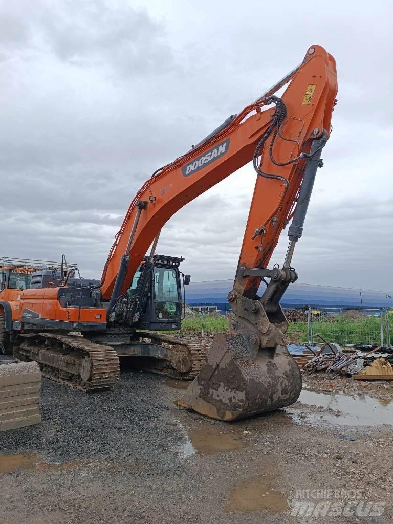 Doosan DX 340 LC-5 Pásové rýpadlá
