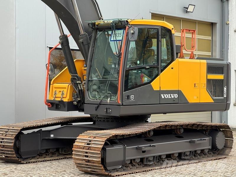 Volvo EC 220 EL Pásové rýpadlá