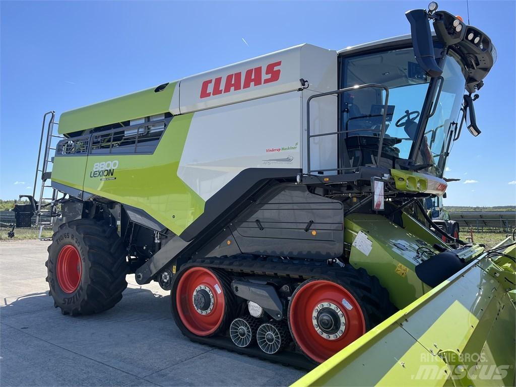 CLAAS Lexion 8800TT Kombinované zberacie stroje