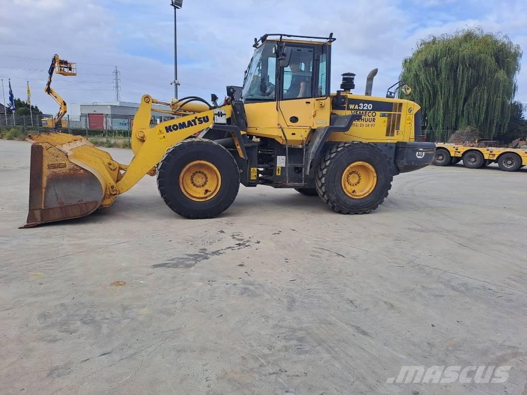 Komatsu WA 320-6 Kolesové nakladače