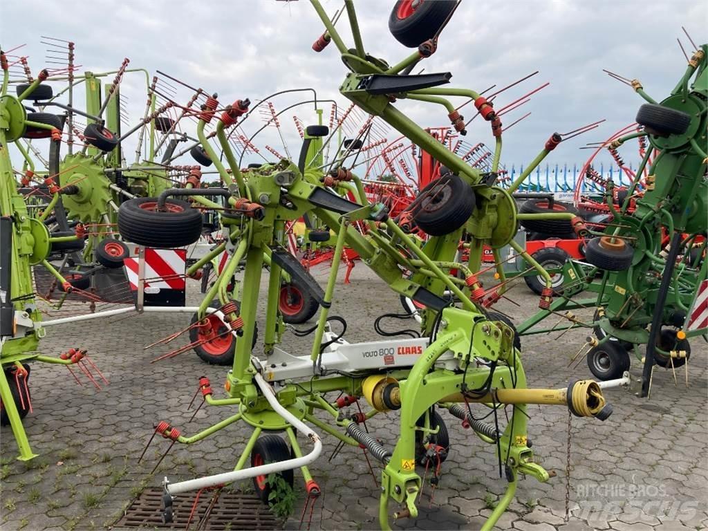 CLAAS Volto 800 Obracače a zhrabovače sena