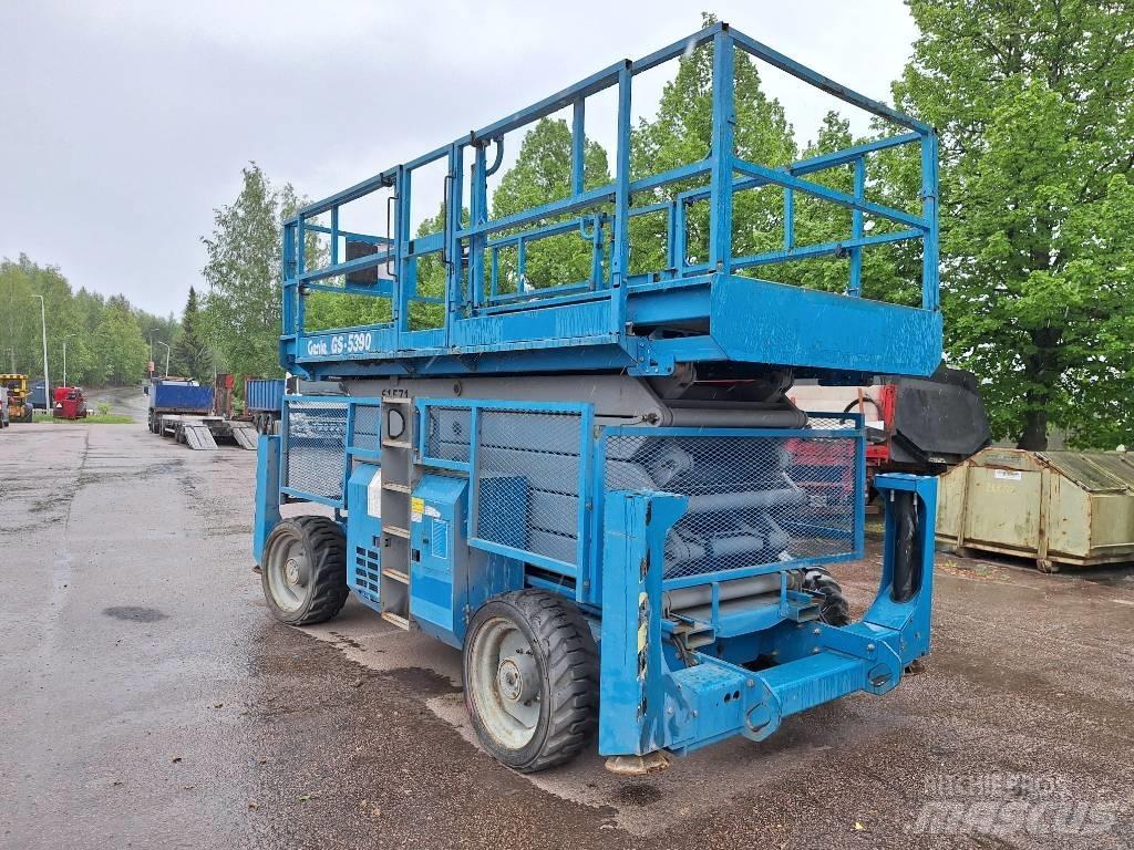 Genie GS 5390 RT Nožnicové zdvíhacie plošiny