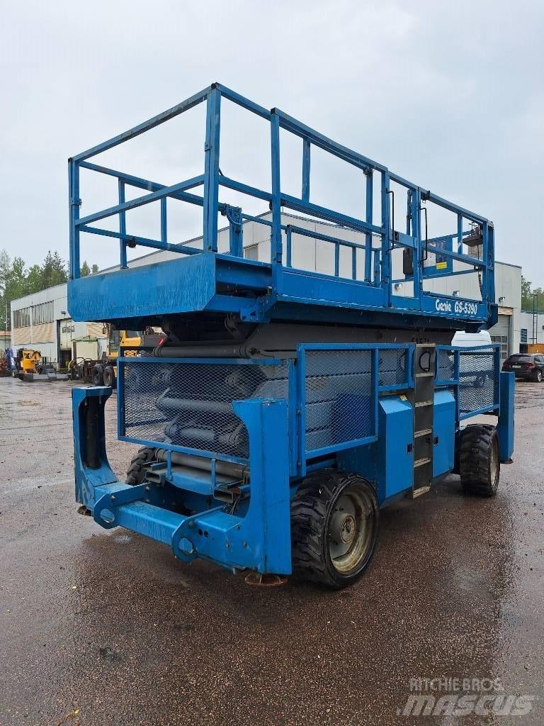 Genie GS 5390 RT Nožnicové zdvíhacie plošiny