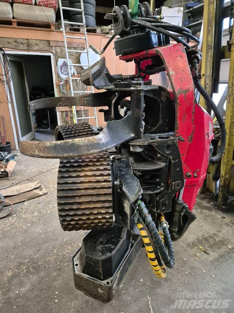 Komatsu 360.2 Žatevné hlavy
