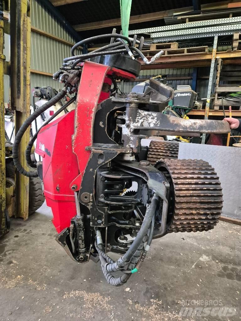 Komatsu 360.2 Žatevné hlavy