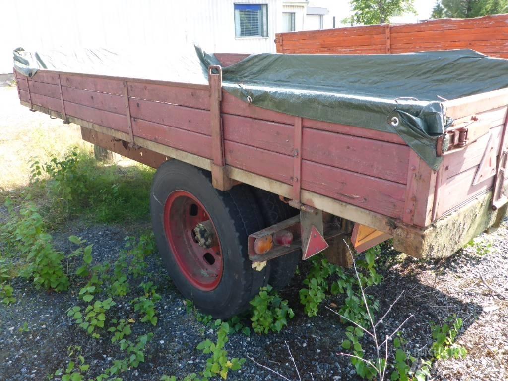 Omavalmiste K-auto Vyklápacie prívesy