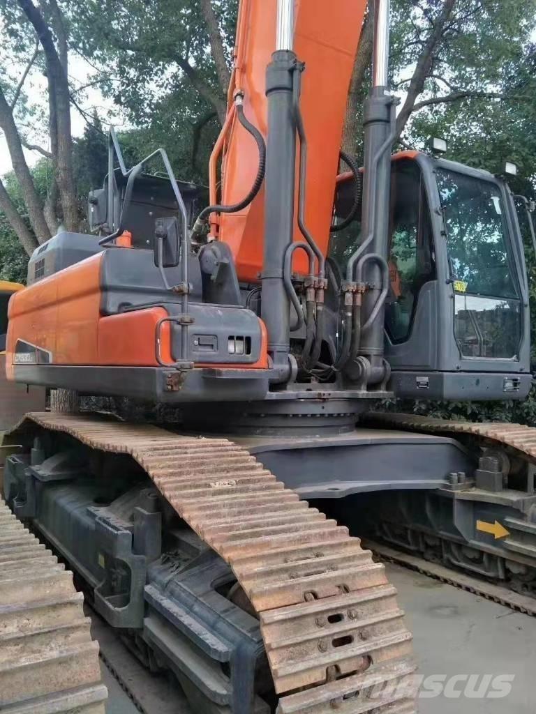 Doosan DX 530 LC-5 Pásové rýpadlá