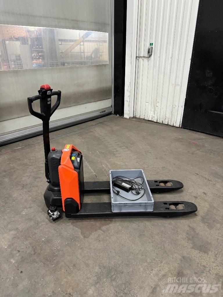 Toyota LHE130 Nízkozdvižný vozík