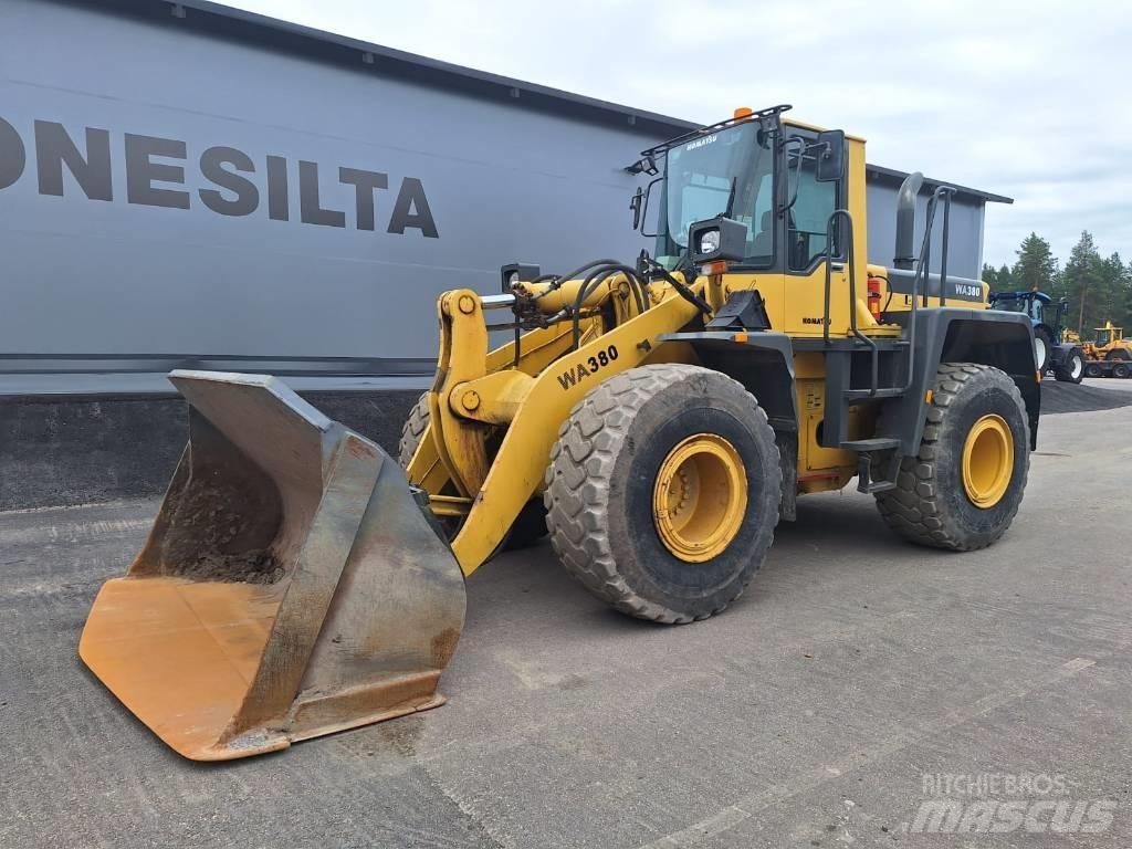 Komatsu WA 380-3A Kolesové nakladače