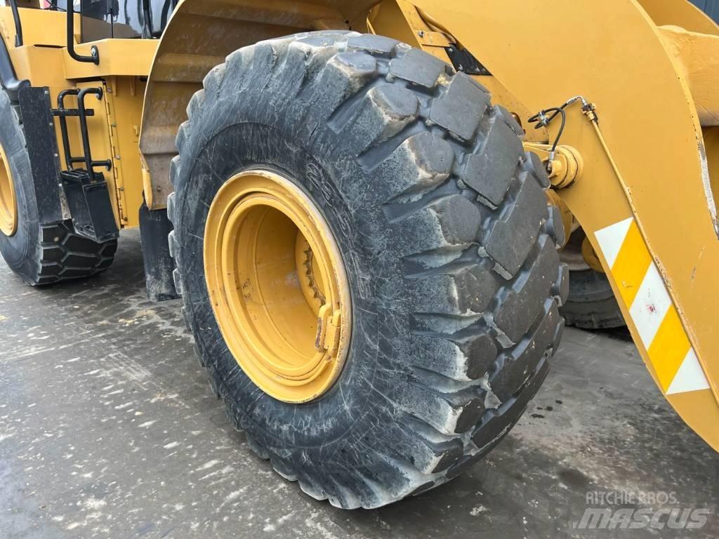 CAT 950H Kolesové nakladače