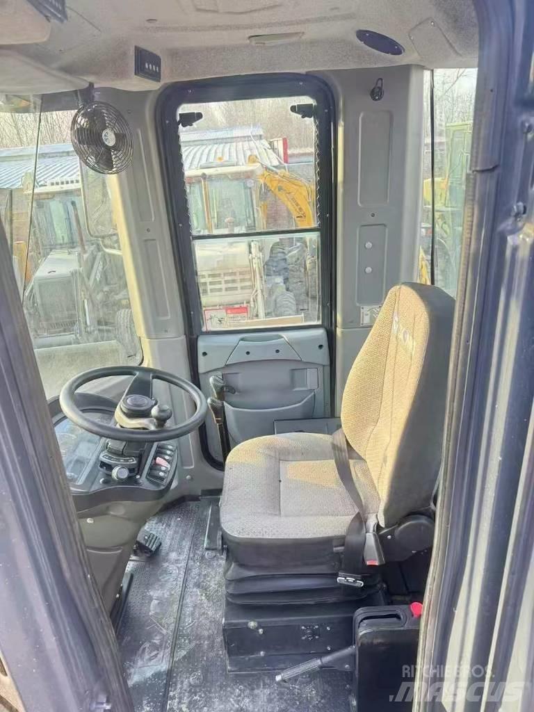 XCMG LW 500 F N Kolesové nakladače