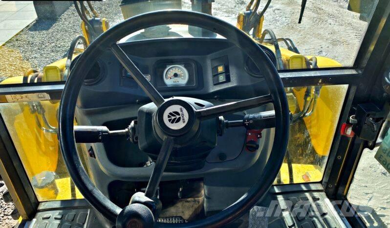New Holland B 115 Rýpadlo-nakladače