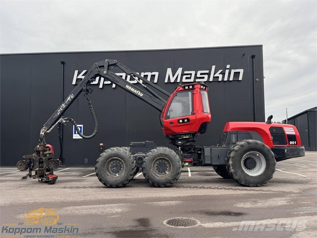 Komatsu 951 Harvestory