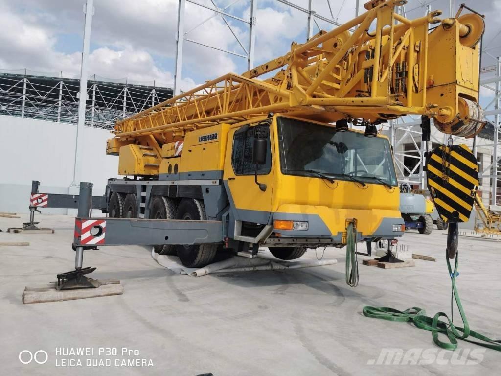 Liebherr LTM 1080-1 Univerzálne terénne žeriavy