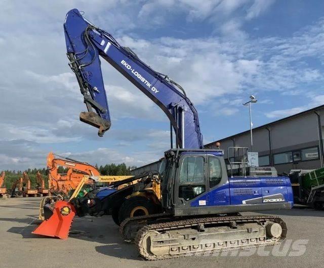 Doosan DX300 LC-5 Pásové rýpadlá