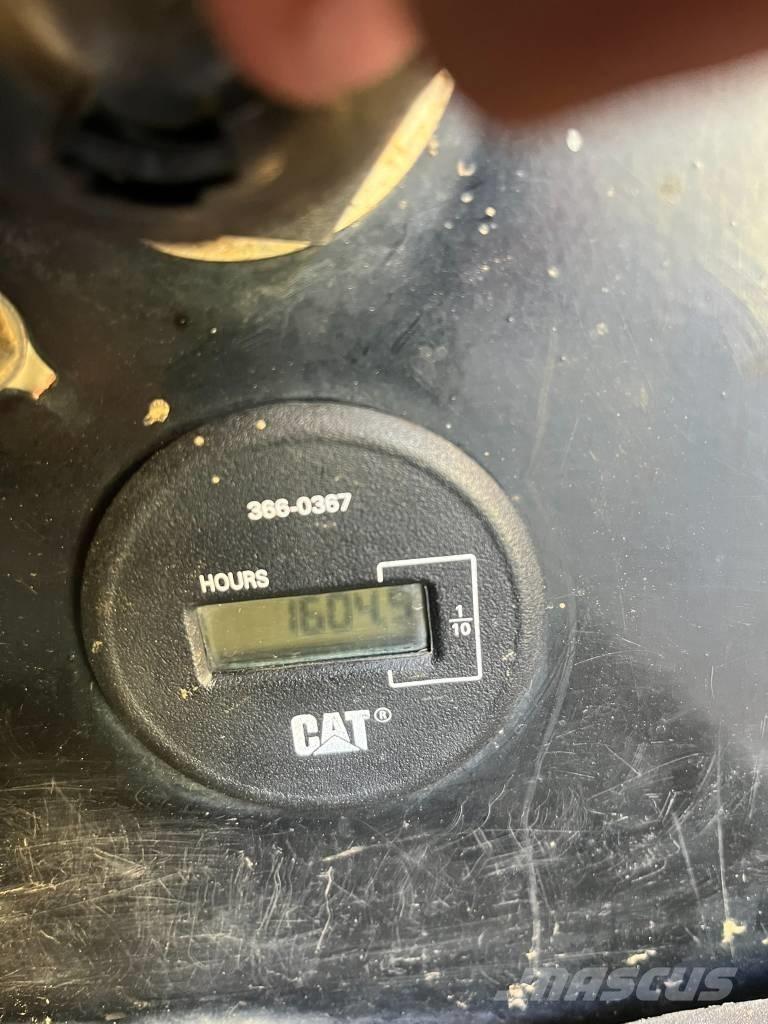 CAT 304 E 2 CR Mini rýpadlá < 7t
