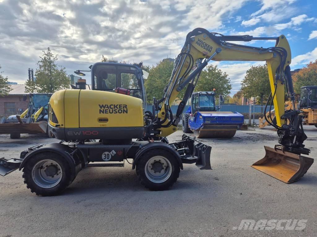 Wacker Neuson EW100 Kolesové rýpadlá