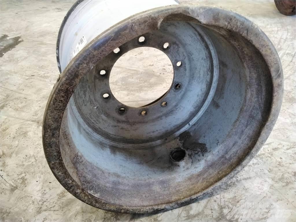 Valmet 860 24x26,5 Pneumatiky, kolesá a ráfiky