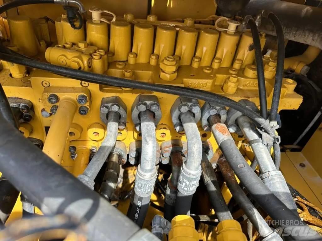 CAT 330GC Pásové rýpadlá