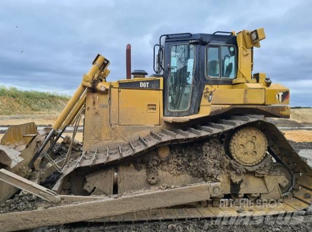 CAT D 6 T LGP Pásové dozéry