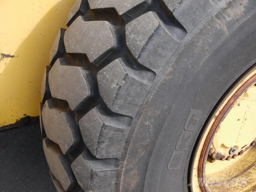 Volvo L 90 Kolesové nakladače