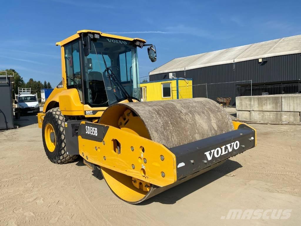 Volvo SD135B Ťahačové valce