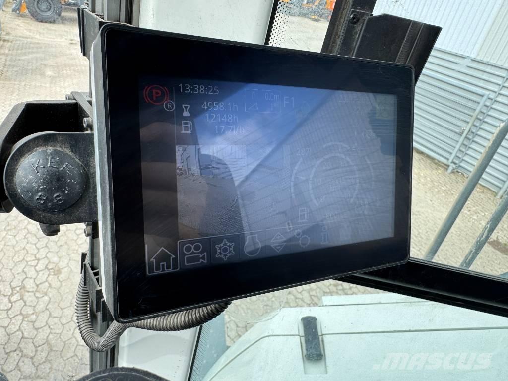 Liebherr L586 Kolesové nakladače