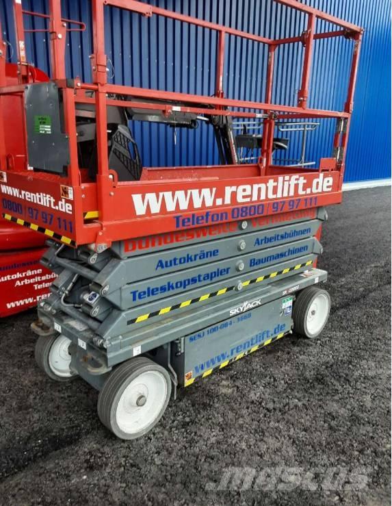 SkyJack SJ III 3219 Nožnicové zdvíhacie plošiny