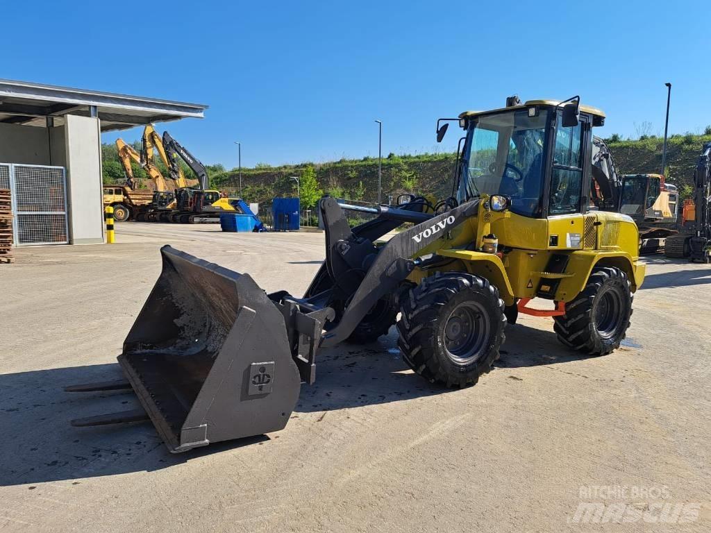 Volvo L 35 G Šmykom riadené nakladače