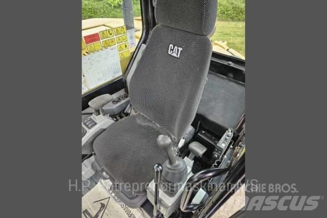 CAT 308E2 Pásové rýpadlá