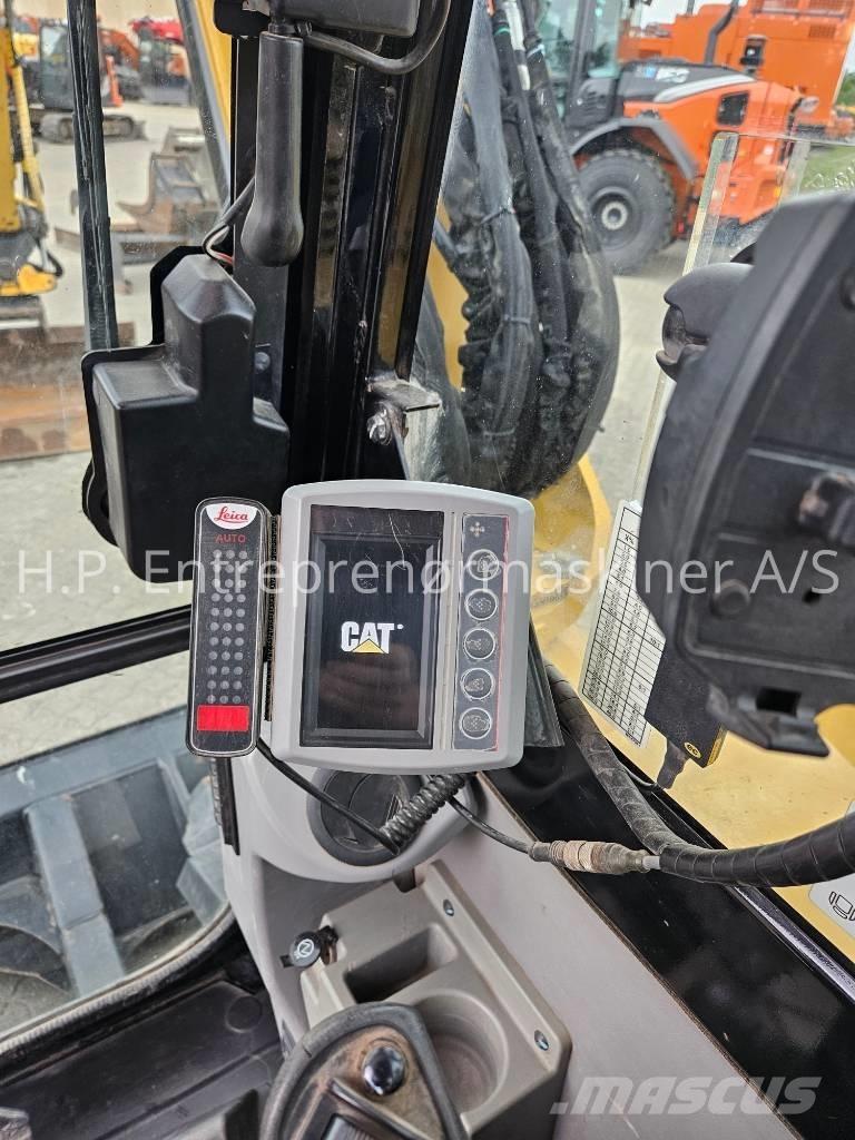 CAT 308E2 Pásové rýpadlá