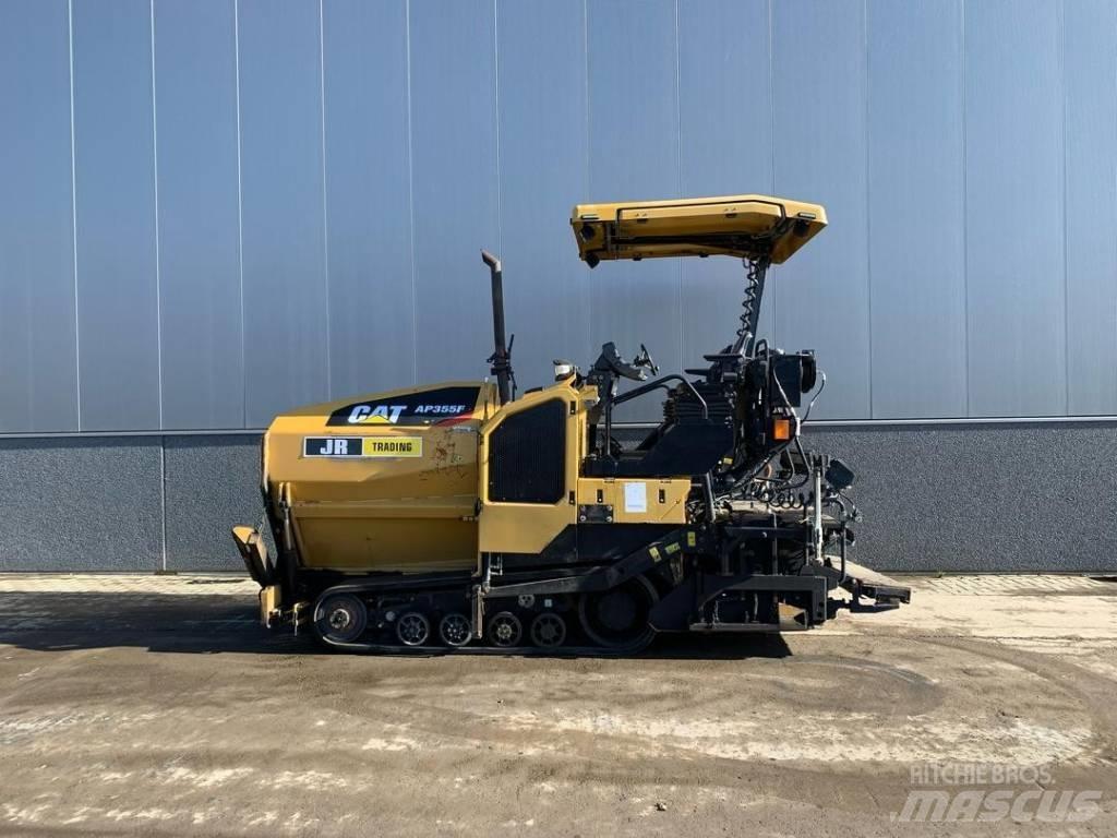 CAT AP355F Finišéry