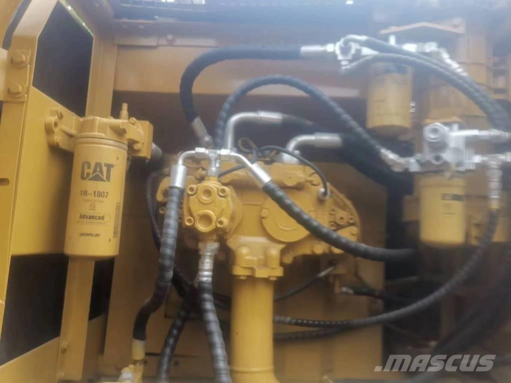 CAT 325 D Pásové rýpadlá