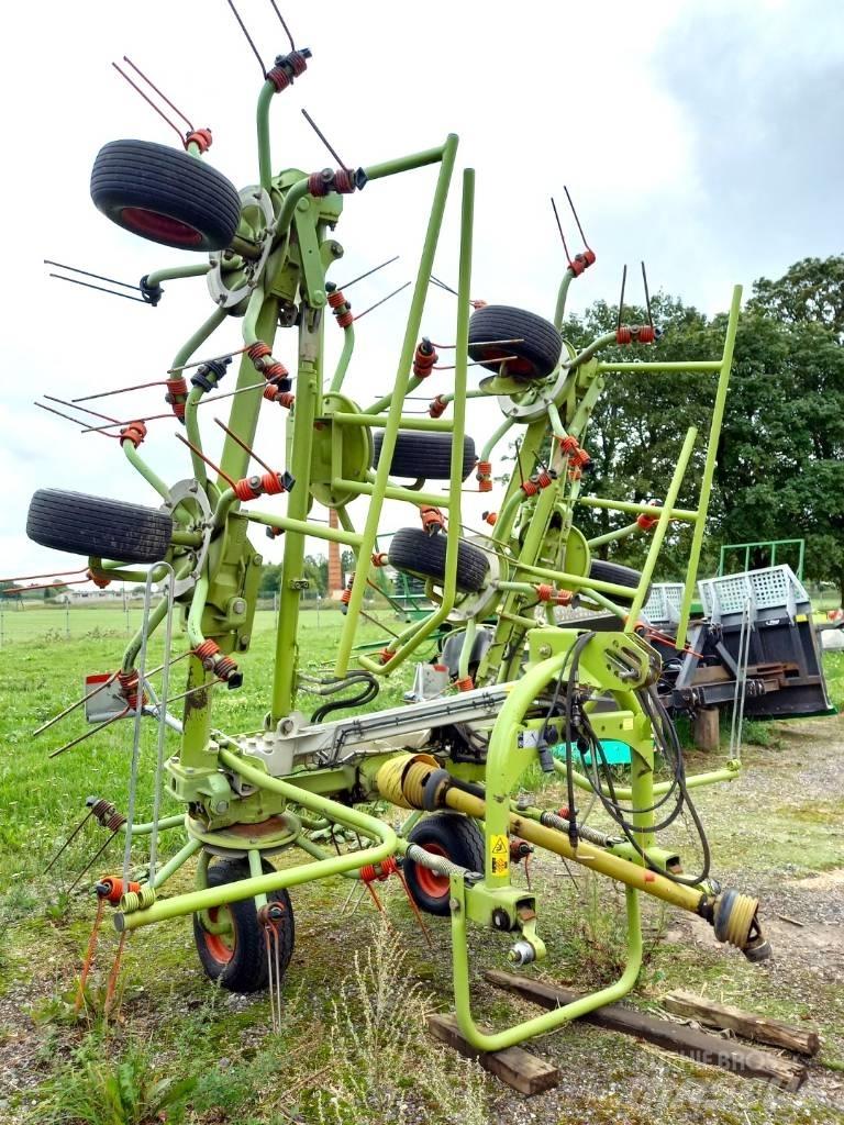 CLAAS Volto 870 Obracače a zhrabovače sena