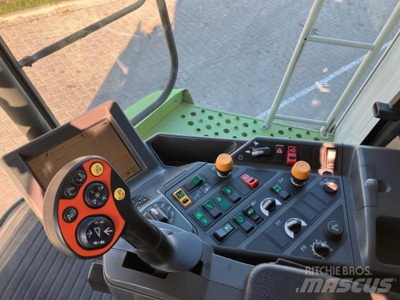 CLAAS LEXION 600 Kombinované zberacie stroje