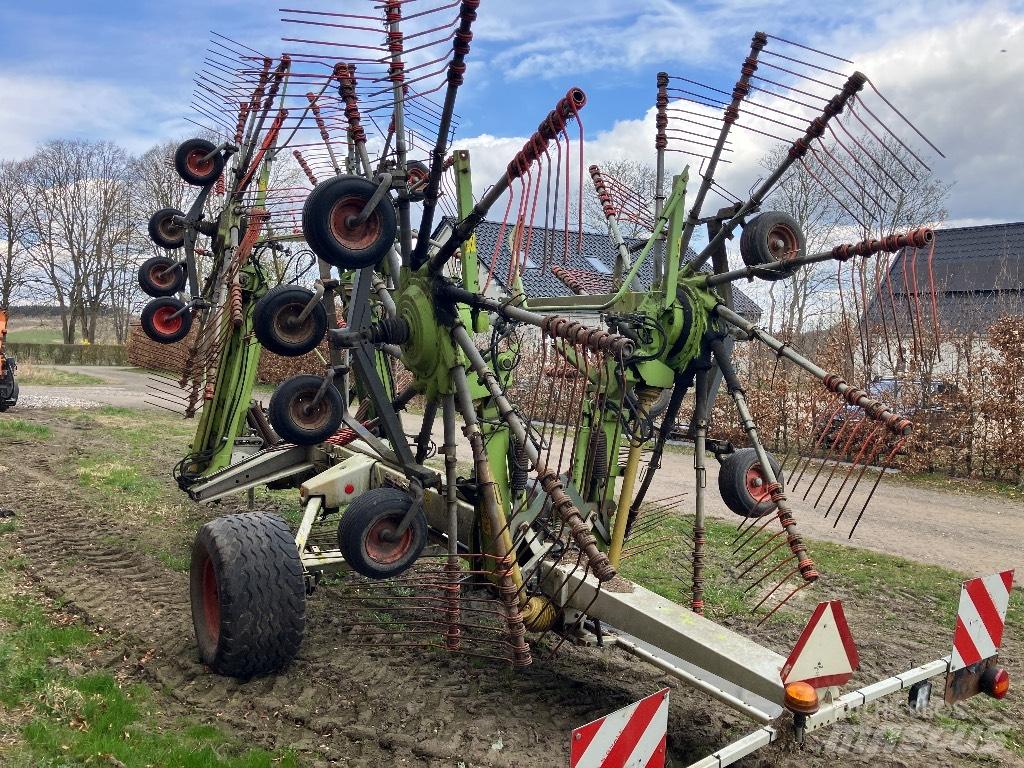CLAAS Liner 3500 Obracače a zhrabovače sena