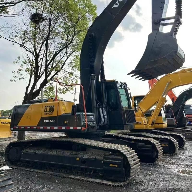 Volvo EC300 Pásové rýpadlá