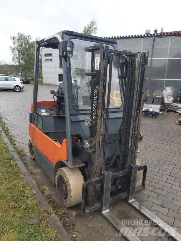 Toyota 7 FB MF 25 Akumulátorové vozíky