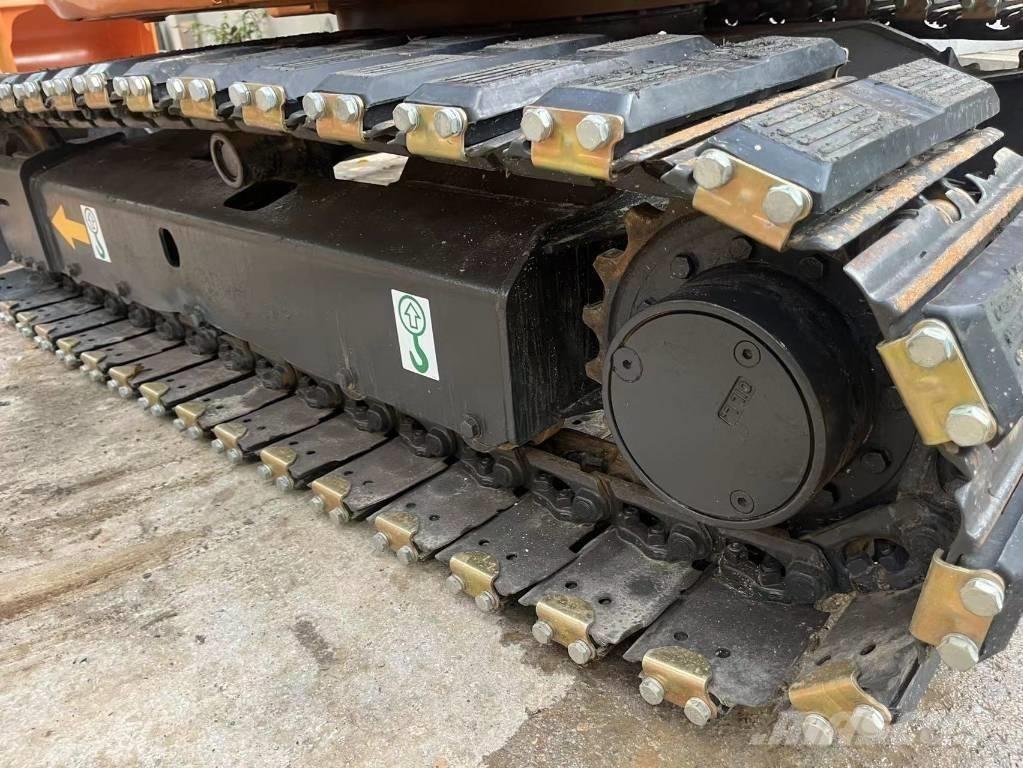 CASE CX 55 B Pásové rýpadlá