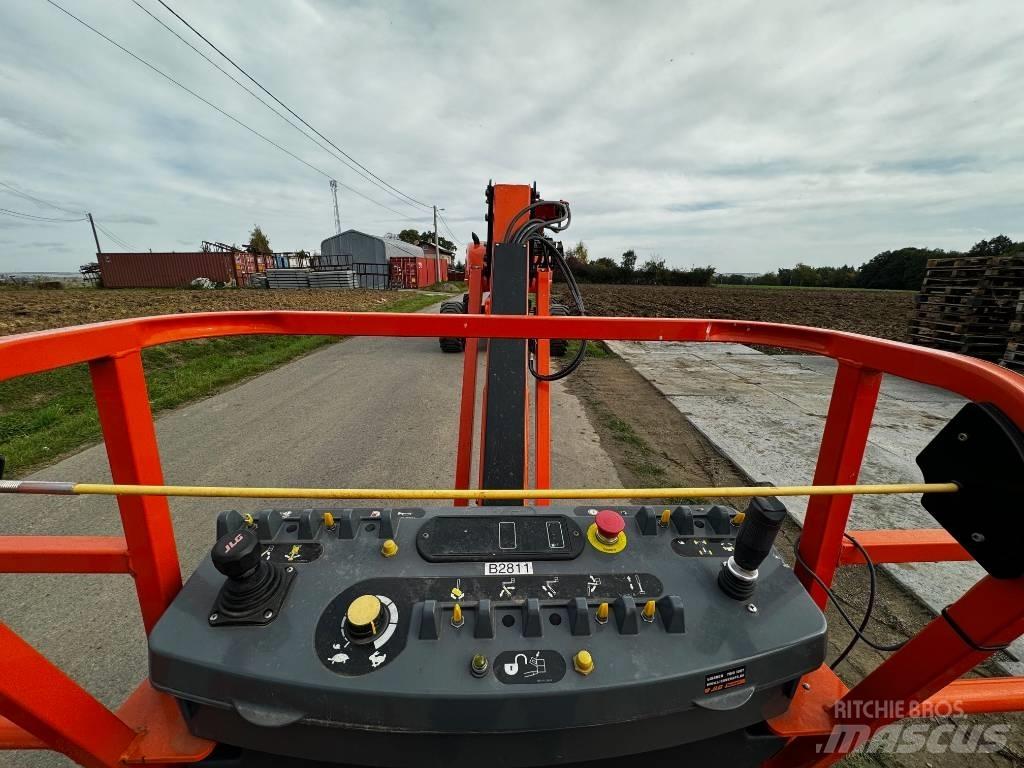JLG 860 SJ Teleskopické plošiny
