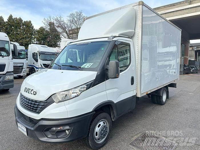 Iveco 35C14 Iné