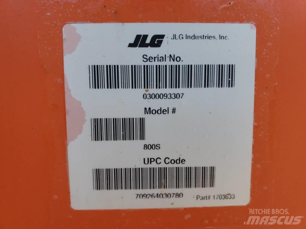 JLG 800 S Terénne vysokozdvižné vozíky