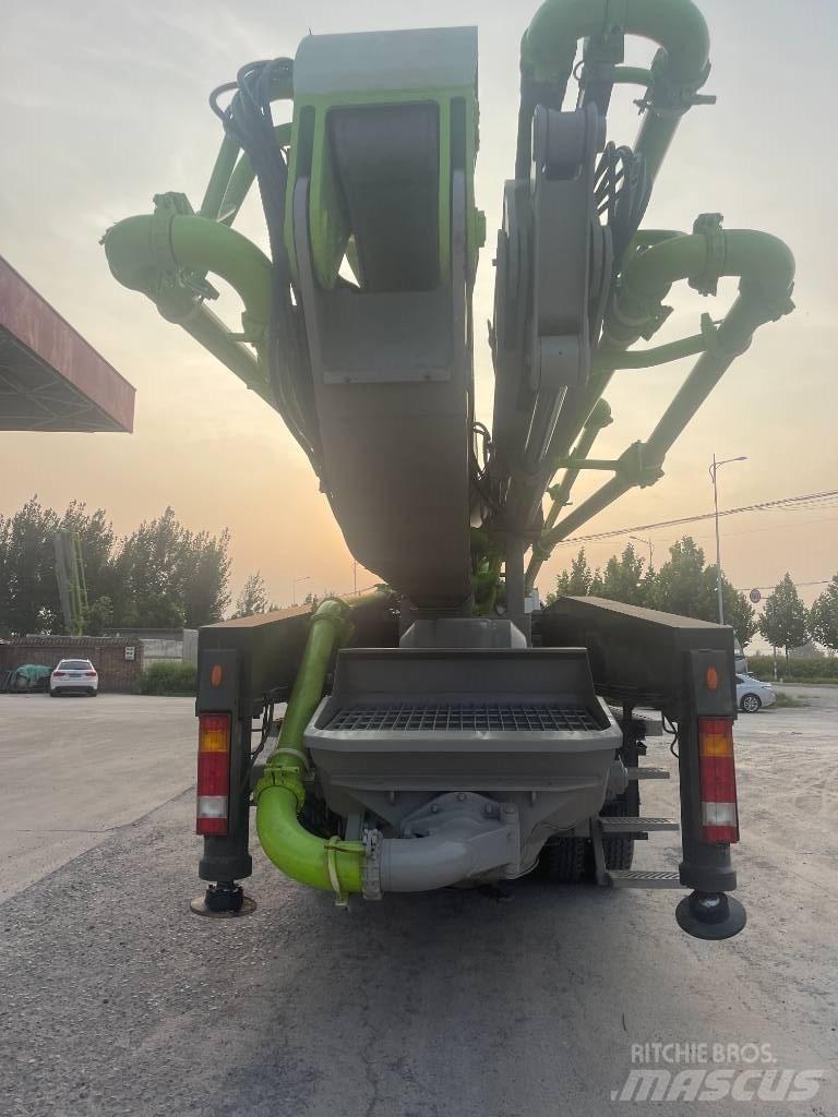  Zoomlion中联重科 52X-6RZ Nákladné autá s čerpadlami betónu