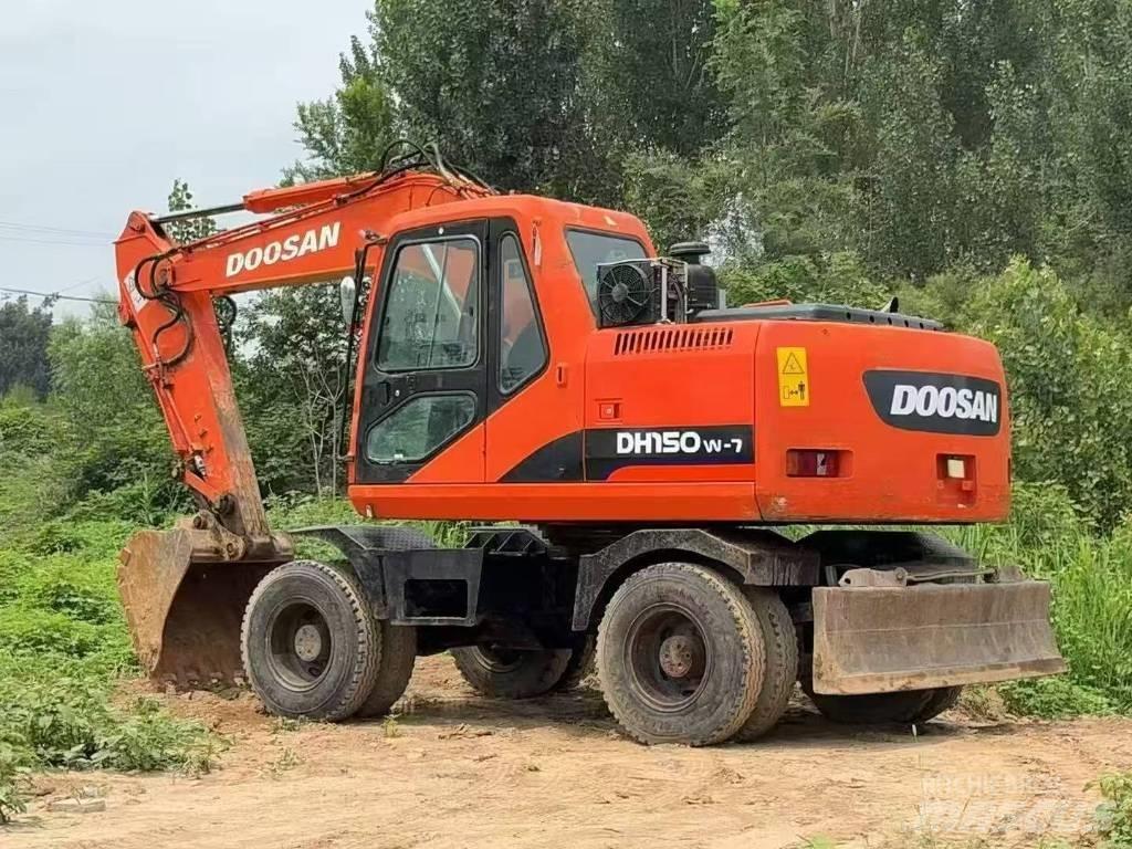 Doosan 150 W-7 Kolesové rýpadlá