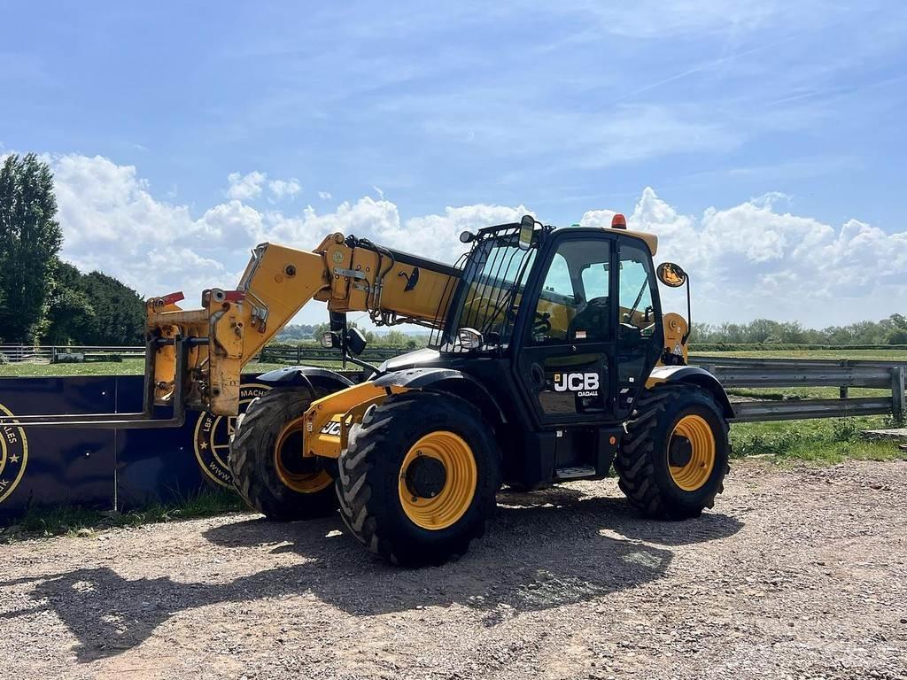 JCB 535-95 Teleskopické manipulátory